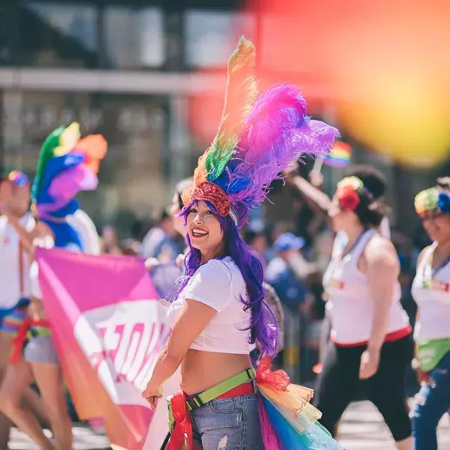 Woman at Pride in 贝博体彩app