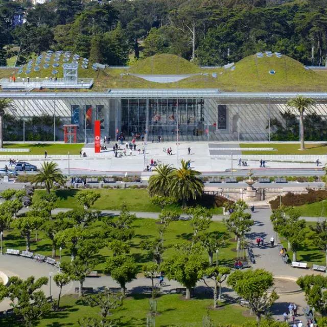 The outside of the California Academy of Sciences.
